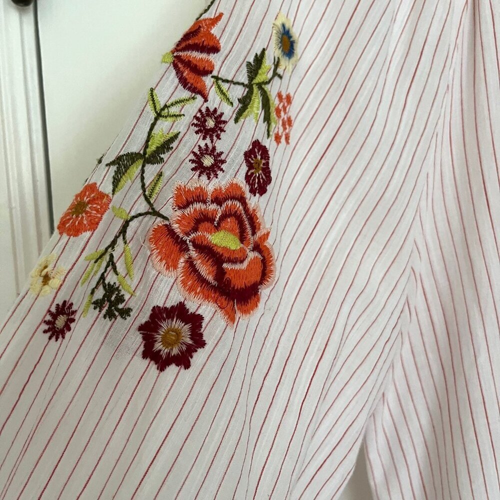 NWOT Velvet by Graham & Spencer Embroidered Peasant Blouse | Size Small - Picture 5 of 9